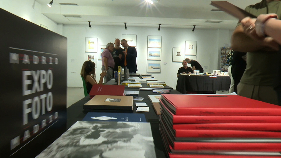 Imagen Est_ArtSpace: ¿te apuntas a la Feria del Libro Fotográfico y la...