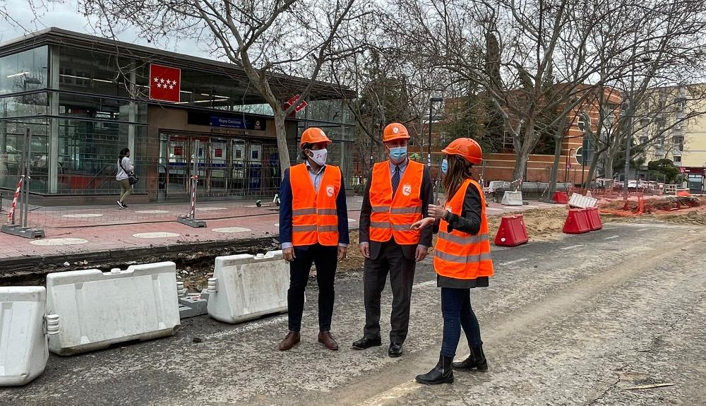 El alcalde y el vicealcalde visitan las obras del colector plaza de toros 2