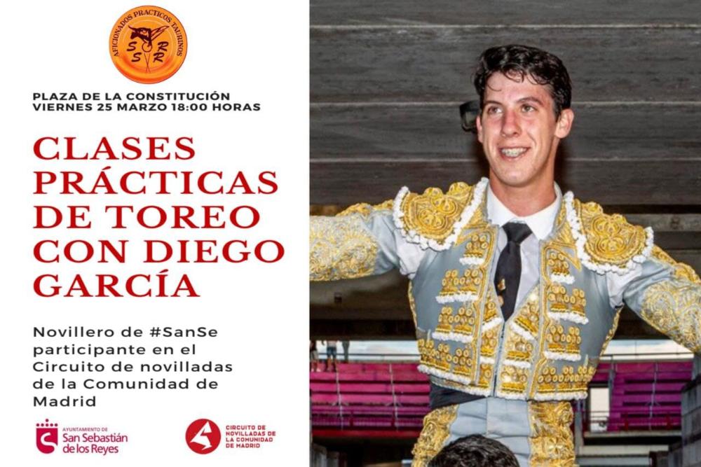 Imagen Diego García imparte clases de toreo en la plaza del Ayuntamiento