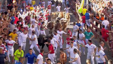 Imagen Muchas caídas y seis contusionados en un rapidísimo segundo encierro de las fiestas de Sanse