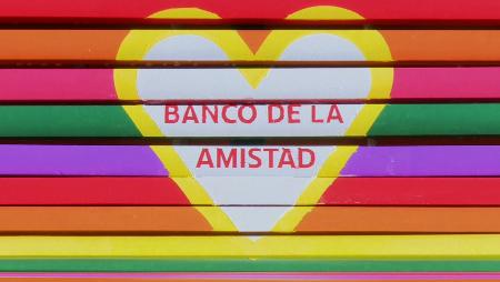 Imagen Los colegios de Sanse estrenan el ‘banco de la amistad’