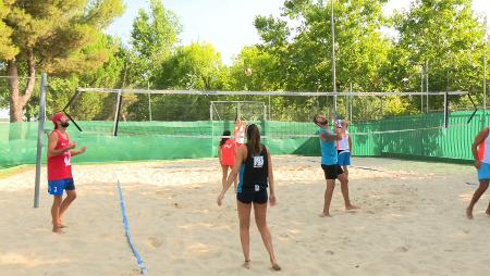 Imagen Alto nivel de juego y participación en el VII Torneo de Fiestas del Club Voleibol Sanse