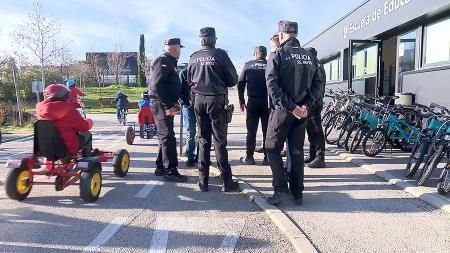 Imagen Interbús dona material valorado en 18.000 euros a la Escuela Municipal de Educación Vial