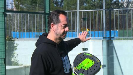 Imagen Rubén Gómez vuelca su experiencia como jugador top 10 de pádel, en los profesores y alumnos de Sanse