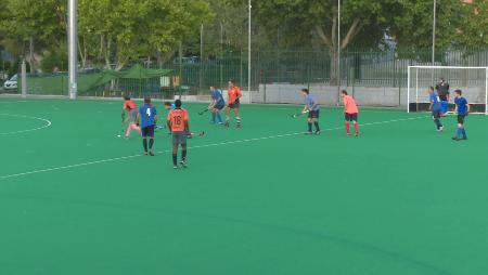 Imagen Entre tanta fiesta, I Torneo de Mamis, Papis y Veteranos de Hockey