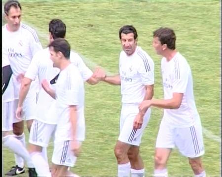 Imagen Célebres figuras del mundo del fútbol se reunieron en Sanse para luchar contra el cáncer