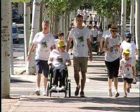 Imagen Deporte e integración social en la XVIII Carrera por la Inclusión de APADIS