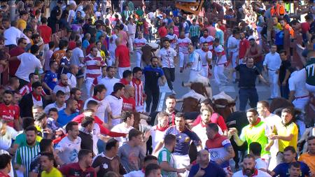 Imagen Dos encierros, el tradicional y del alarde, en la penúltima mañana de las fiestas de Sanse