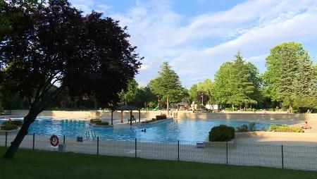 Imagen Ya está abierta la piscina de verano de Sanse con las mejores condiciones para disfrutar