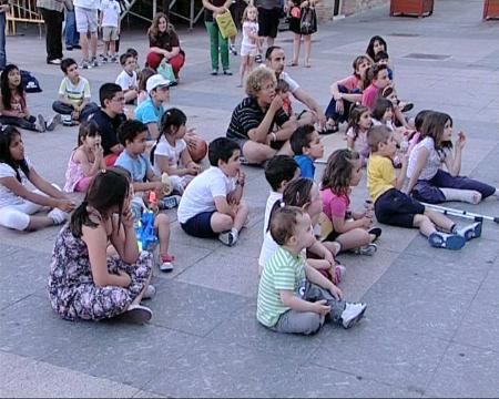 Imagen Las marionetas de Titirisanse vuelve a las plazas del municipio con los Veranos Culturales