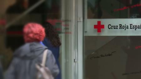 Imagen Cruz Roja mantiene su asistencia a las personas más vulnerables frente...