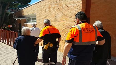 Imagen 26M: Servicio “puerta a puerta” de Protección Civil