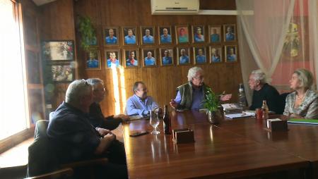 Imagen Así fue el encuentro del Club de Lectura Pernatel de Sanse, un foro libérrimo de libros