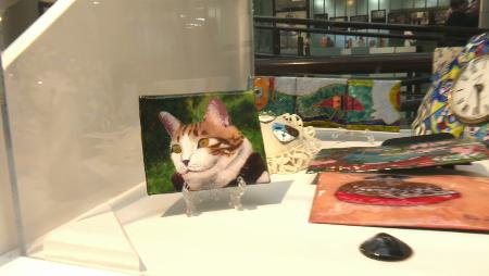Imagen La muestra multidiscplinar de los cursos ‘Creartes’ engalana la Biblioteca Claudio Rodríguez