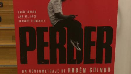 Imagen El cineasta de Sanse Rubén Guindo estrena “Perder”, corto sobre la adicción juvenil a los móviles