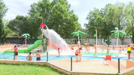 Imagen El cole terminó y las piscinas del Poli estrenan su horario ampliado como reinas del ocio veraniego