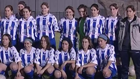 Imagen Pasó en Sanse: El C.D. Carranza femenino inauguró el campo de hierba...