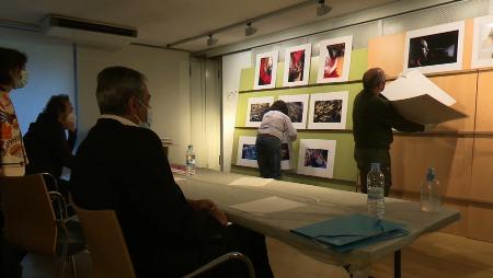 Imagen Éxito del XXVII Salón Nacional de Fotografía “El lobo y el madroño” de...