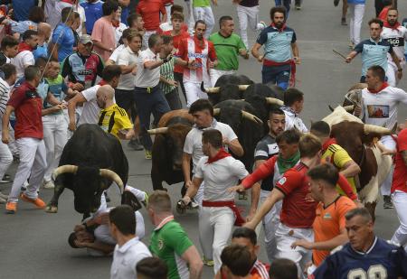 Imagen Los toros de La Palmosilla protagonizan un veloz primer encierro de las...