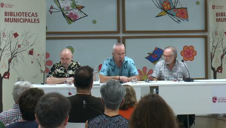Imagen Los versos de “Poesía luz me urge”, libro trilingüe de Armando Silles, iluminaron la Biblioteca Marcos Ana