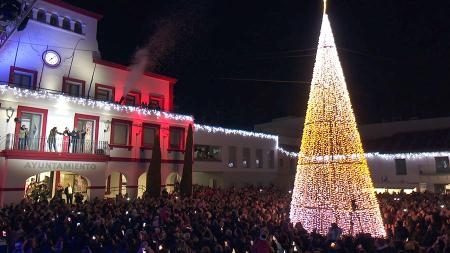Imagen Bustamante enciende la Navidad y activa una agenda con más de 100 planes para disfrutar