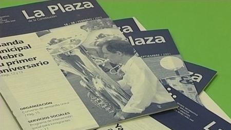 Imagen Pasó en Sanse: APADIS comienza a distribuir la revista La Plaza