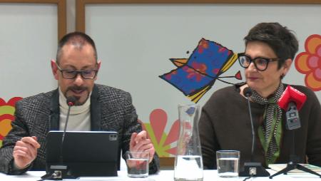 Imagen La poeta Nuria Ruiz de Viñaspre dio todo un recital cargado de esperanza en Sanse